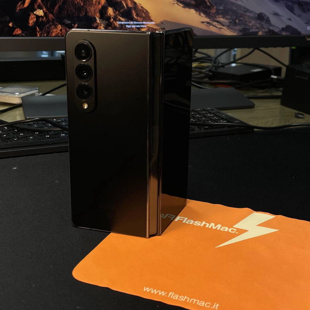 SAMSUNG Galaxy Z Fold 4 5G Ricondizionato (256GB, Phantom Black) - Ottimo - immagine 4